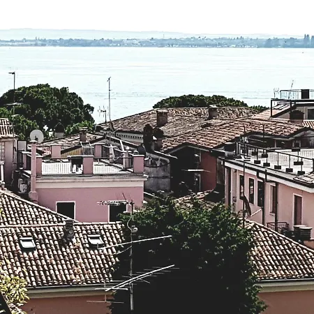 Cavallino Appartamento Desenzano del Garda