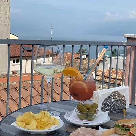 Cavallino Appartamento Desenzano del Garda